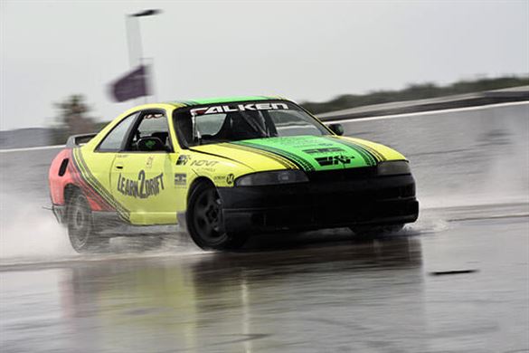 Learn to Drift Half Day Drifting Experience at Rockingham Driving Experience 1