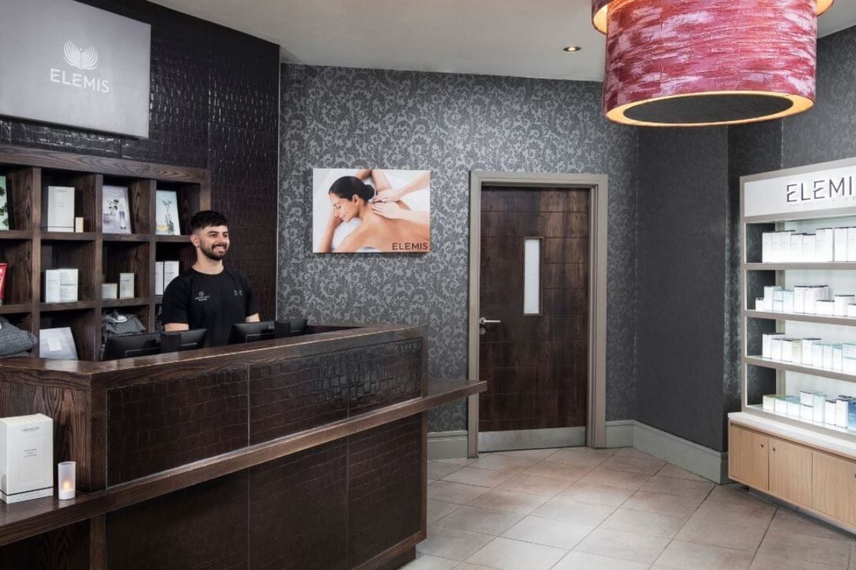 Q Hotels Spa Day 50min Treatment & Lunch with Prosecco (Spa Choice 2) Driving Experience 1