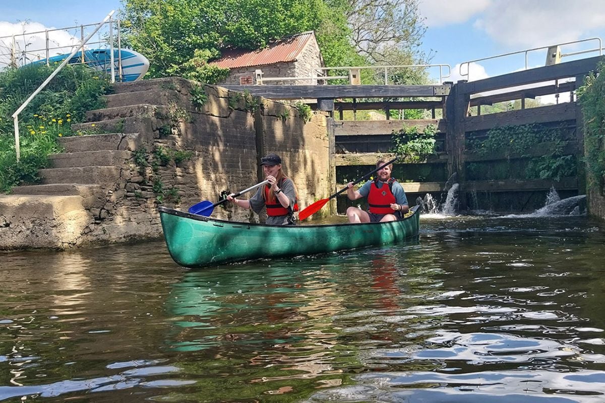 Avon Valley Guided River Canoe Trip Driving Experience 1