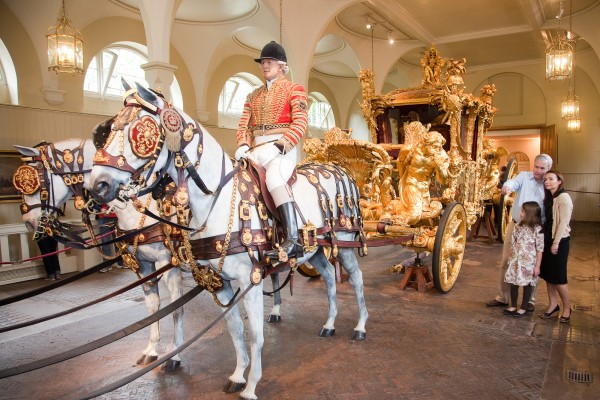Royal Mews Entry and Lunch for Two Driving Experience 1