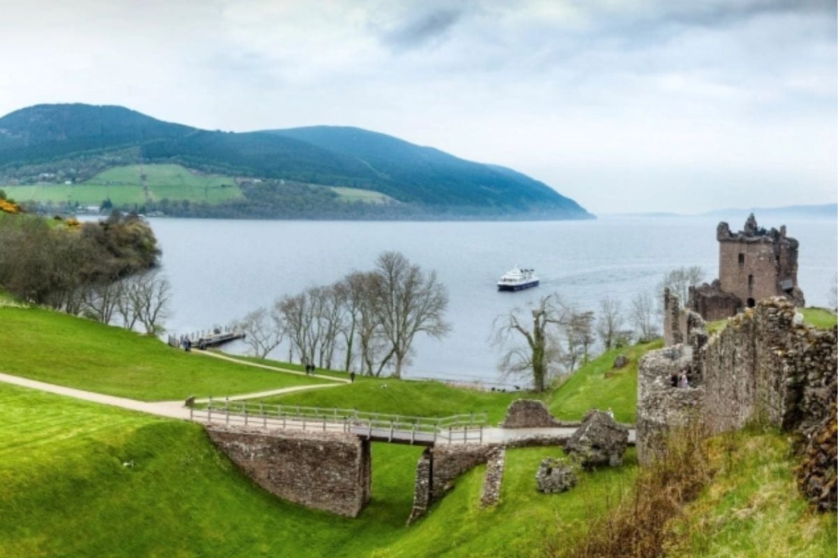 Scotland Coach Tour of Loch Ness, Glencoe and the Highlands Experience from Trackdays.co.uk