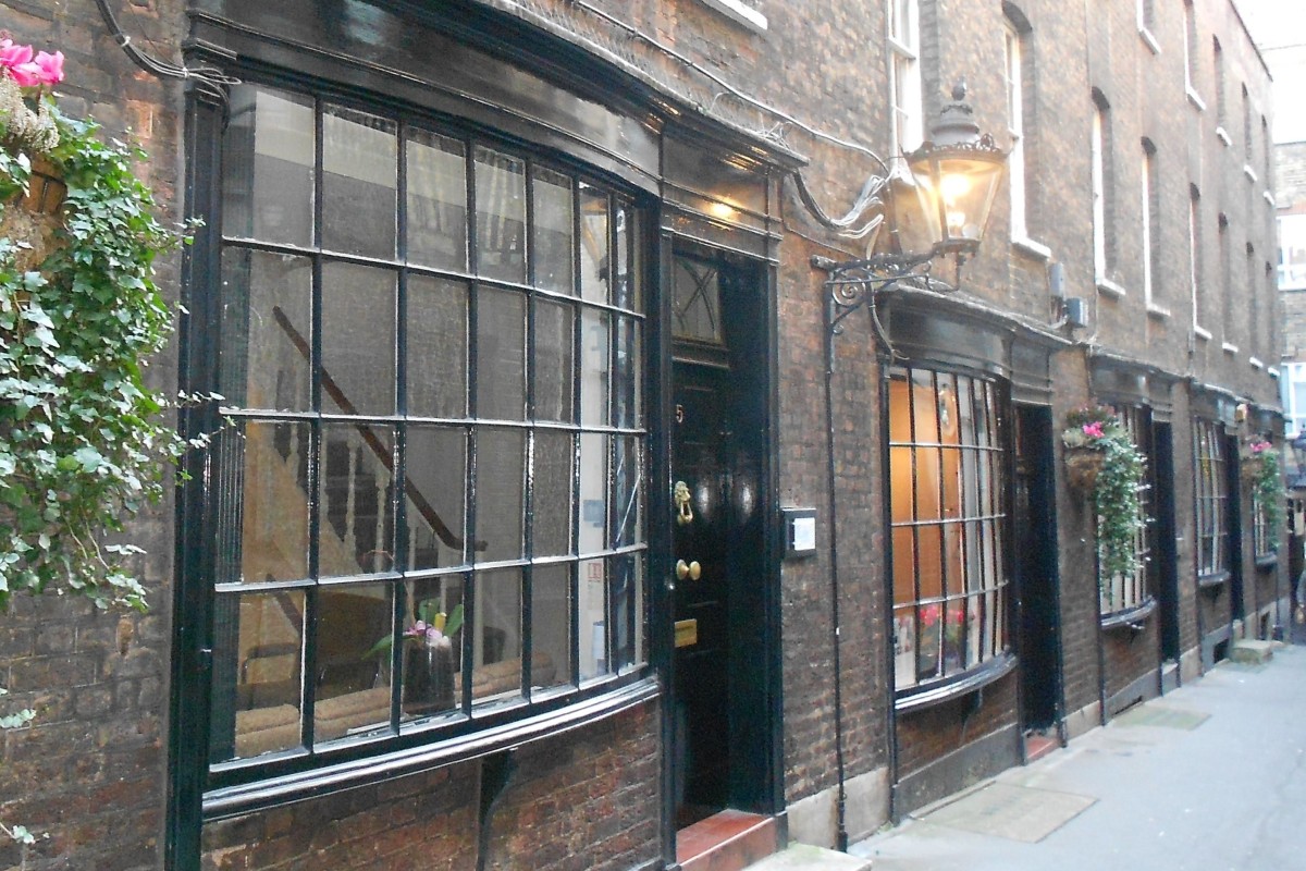 Secret London Walking Tour for Two Experience from Trackdays.co.uk