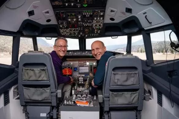 Boeing 737 Simulator Shared Flying Course (per person) Driving Experience 1