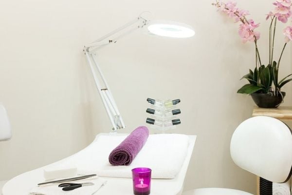 Spa Day with Sparkling Afternoon Tea and Treatment in Buckinghamshire Driving Experience 1