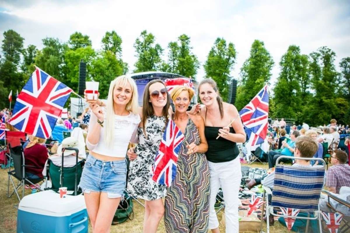 Summer Proms Picnic Offer for Two Experience from Trackdays.co.uk