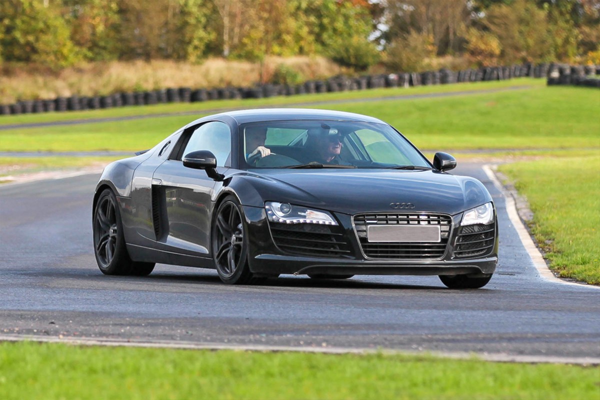 Supercar Drive at Castle Combe Driving Experience 1