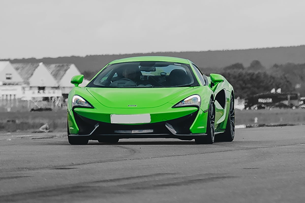 Last Minute Supercar Experience Blast - Dunsfold Experience from Trackdays.co.uk
