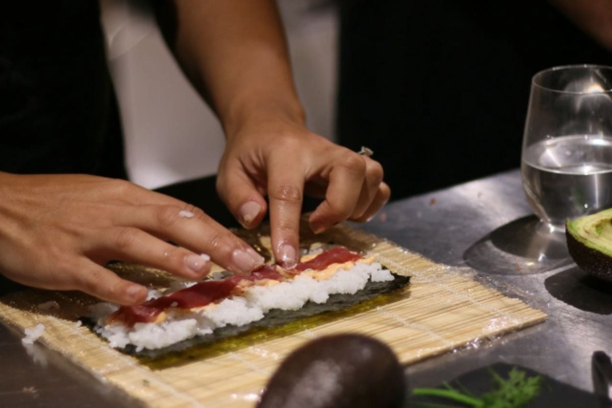 Sushi and Cocktails Class for Two in London Experience from Trackdays.co.uk