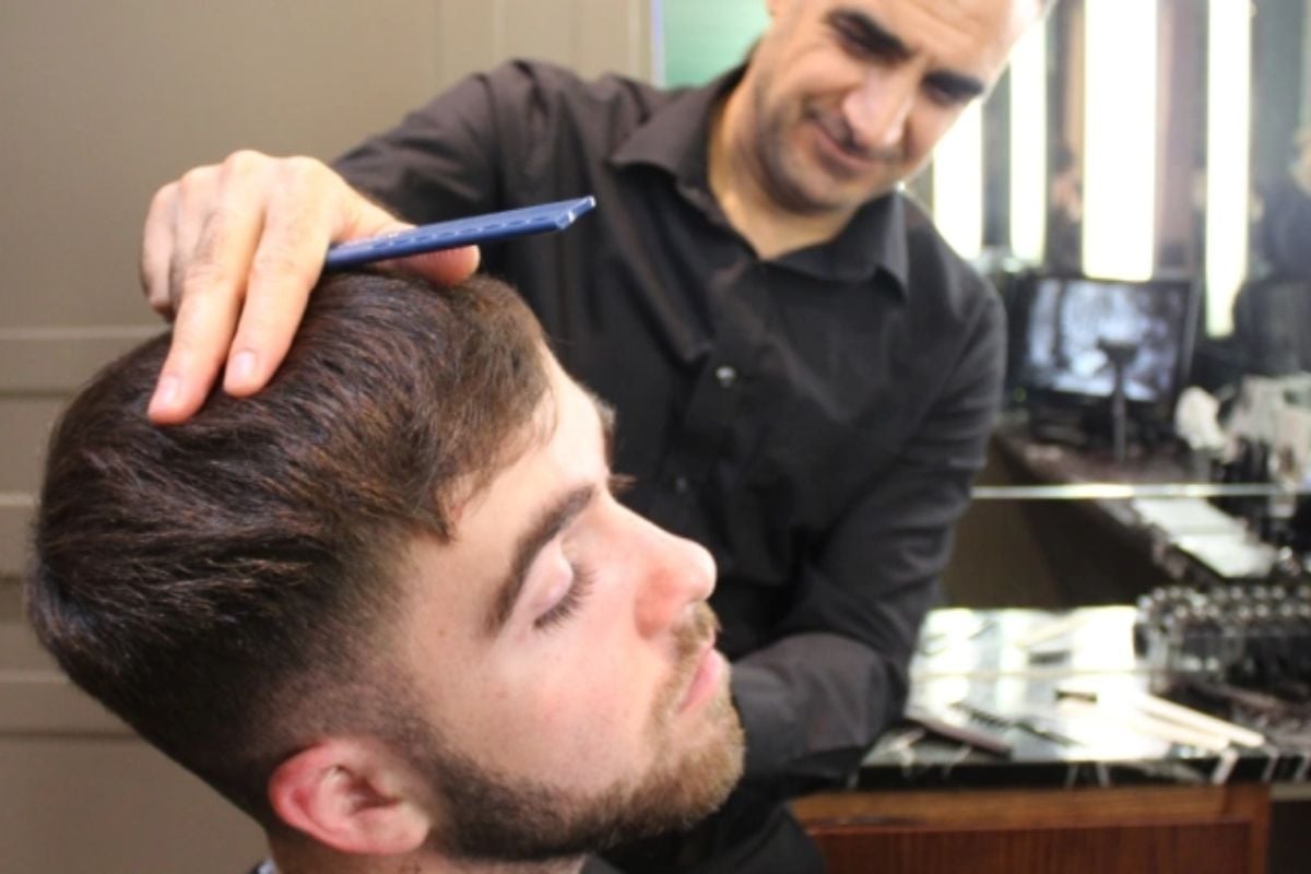 Traditional Men's Wet Shave and Hair Cut in London Experience from Trackdays.co.uk