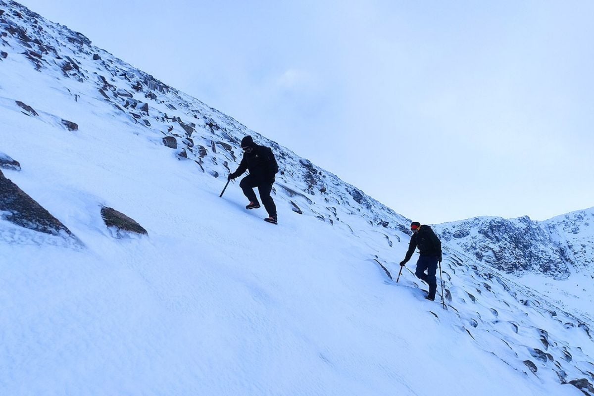 Two Day Winter Skills Course in the Scottish Mountains Driving Experience 1