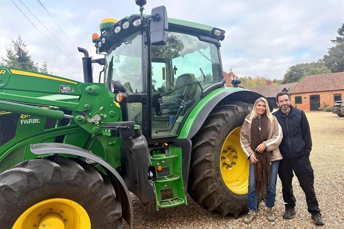 2 Hour Ultimate Tractor Driving for One Experience from Trackdays.co.uk