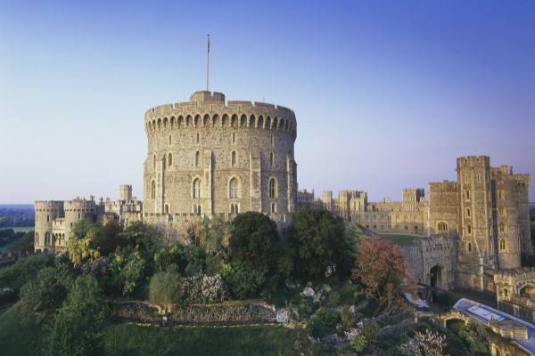 Windsor Castle and Sparkling Cream Tea at Clarence House for Two Experience from Trackdays.co.uk