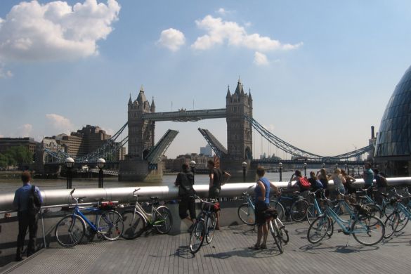 Enjoy Private Family Bike Tours in Central London