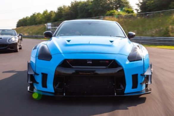 Nissan GTR Gen 3 Driving Experience Blast 1 Car + High Speed Passenger Ride  (Weekday) - Supercar Driving Experiences UK